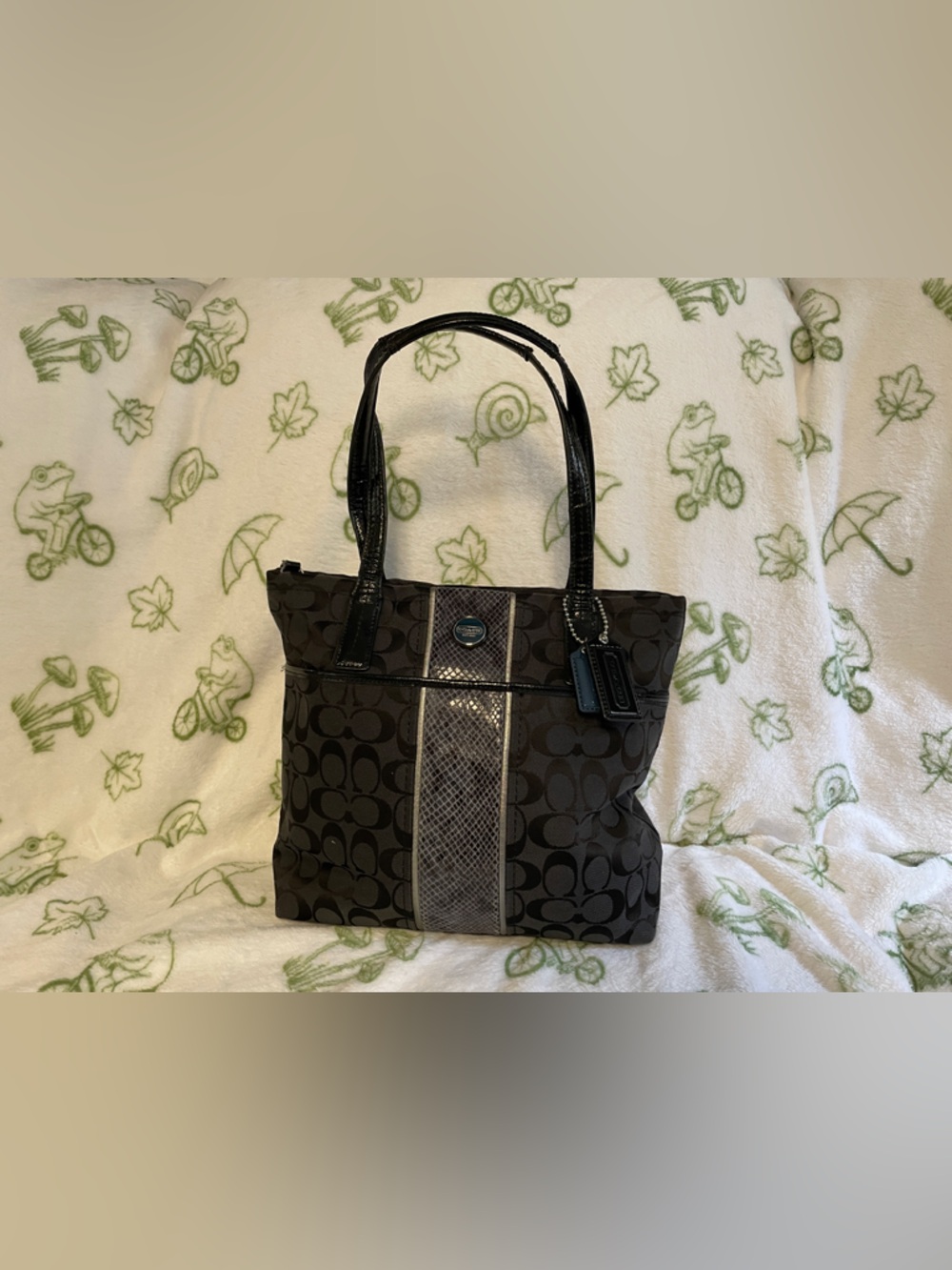 COACH Signature Black & Gray Tote Bag/ like new